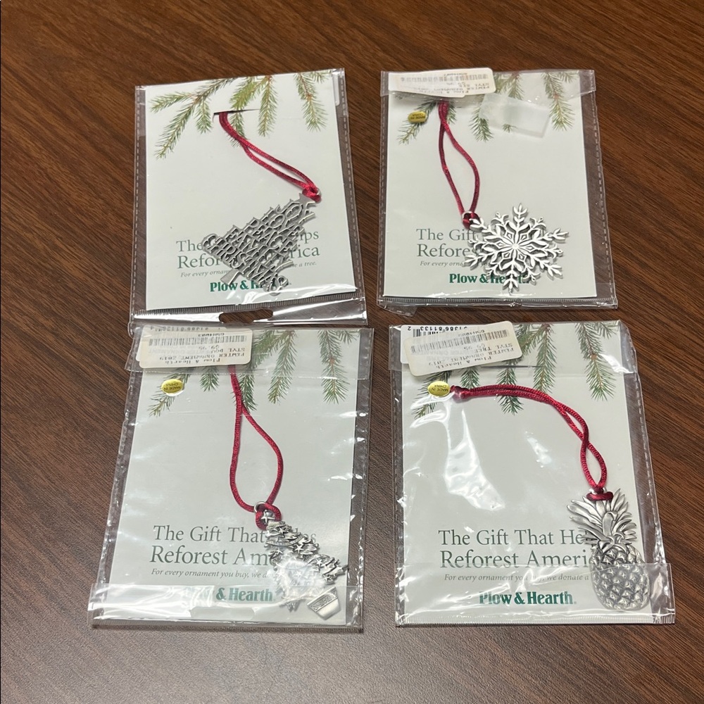 Set of 4 Plow and Hearth Pewter Christmas Ornaments‎ Set
